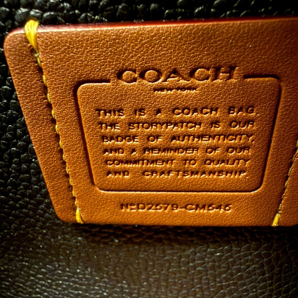 Coach Lana Shoulder Bag 23 - Picture 5 of 7